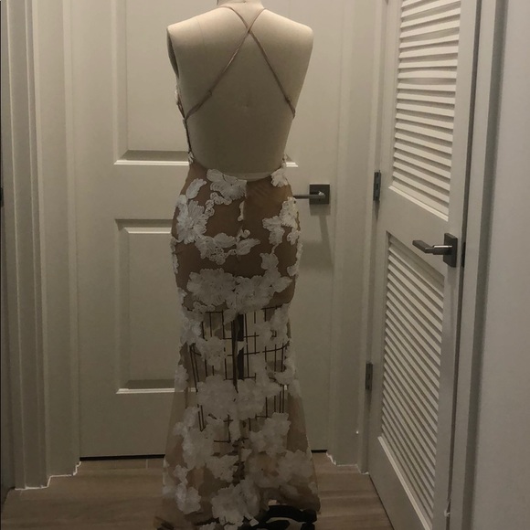 Nude floral dress - Picture 5 of 6